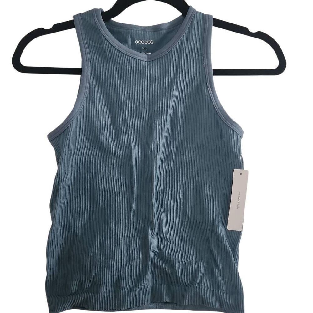 Ododos Women's Size Medium/Large Pack of 3 Seamless Ribbed High Neck Crop Tops - Picture 3 of 6
